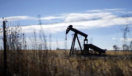 Crude Oil Futures Decline on Weak Global Demand