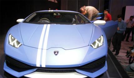 Rs 3.71 crore Lamborghini Huracan LP610-4 Avio is here!