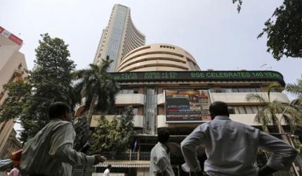 Sensex sheds 162 points; auto, metal stocks drag