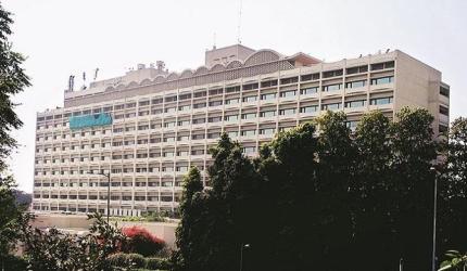 NCLAT Hears Appeal Against Oberoi Realty Hotel Bid