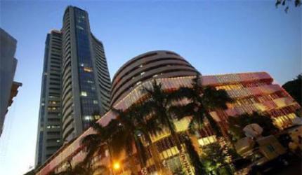 Dr Agarwal's Healthcare IPO Debuts Weak on BSE