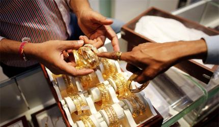 Budget 2017: Hike PAN limit to Rs 500,000, jewellery industry to FM