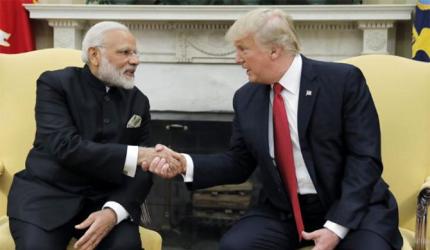 India, US vow to strengthen economic ties, resolve differences