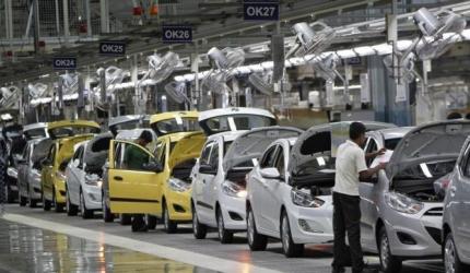 Low festive season purchases dent car sales growth