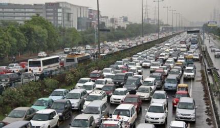 No festive cheer for auto sector; car sales down 5%