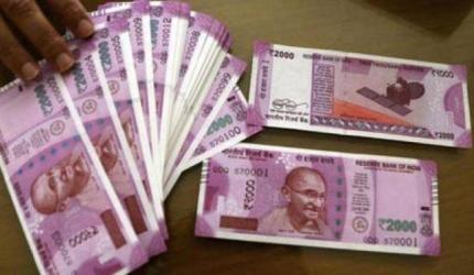 2,000 notes: Rs 6,839 cr still with the public