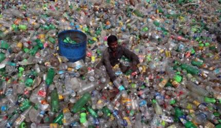 Delhi CM Urges Plastic Recycling for Cleaner City