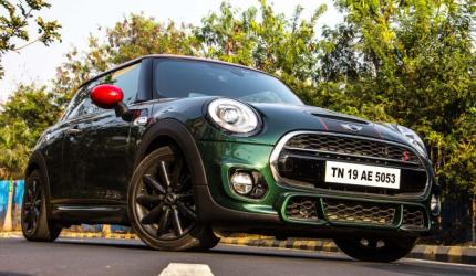 MINI Cooper JCW Pro Edition hits a ton in just 6.5 seconds