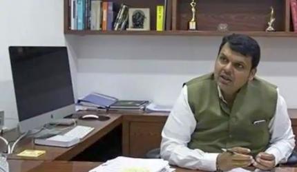 Fadnavis on Faulty Tendering & Incomplete Projects