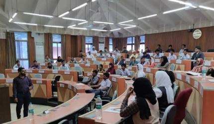 B-Schools: Consulting Tops Interns Hires