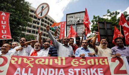 27 Lakh Power Workers Strike Against Privatisation