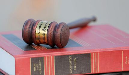 HC Restrains Taxi Firm from Using RIL's 'Jio' Trademark