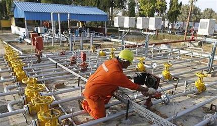 ONGC Q4 Profit Down 35% on Lower Oil Prices