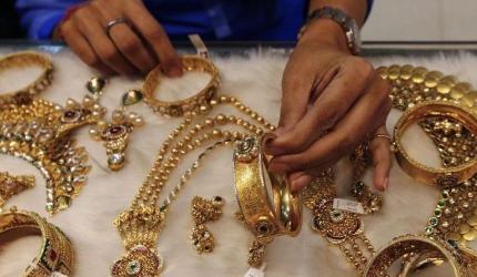 India's Gems & Jewelry Exports Dip in April - GJEPC