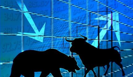 Stock Market Ends Lower: IT & Bharti Airtel Profit Taking