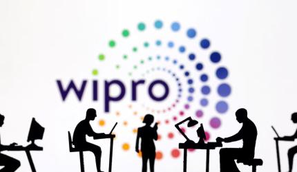 Wipro Q4 PAT up 26%; sees up to 3.5% drop in revenue
