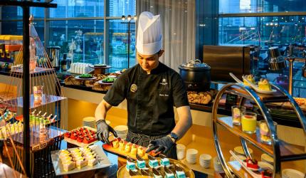 Hospitality Business Needs People, Not AI