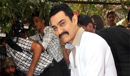 Aamir: I'm waiting for Salman's wedding