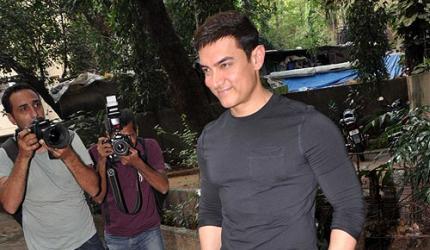 Aamir:Talaash is more realistic and sensitive than Singham