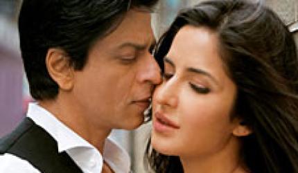 Review: Jab Tak Hai Jaan's breezy romance has weak story