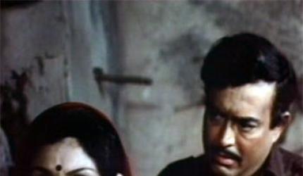 Quiz: Who was the original choice for Sharmila Tagore's role in Namkeen?