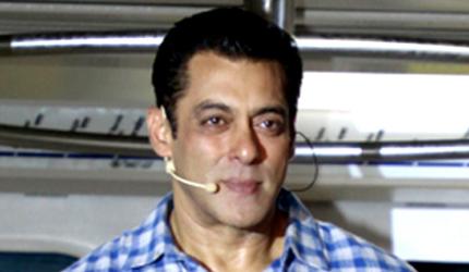 Video: Salman REVEALS the TWIST in Bigg Boss 13