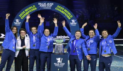 Paolini steers Italy to 5th Billie Jean Cup title