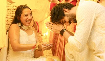 Kartik Dances At Sister's Haldi Ceremony