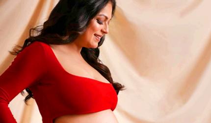 Drashti Dhami's Stunning Maternity Shoot