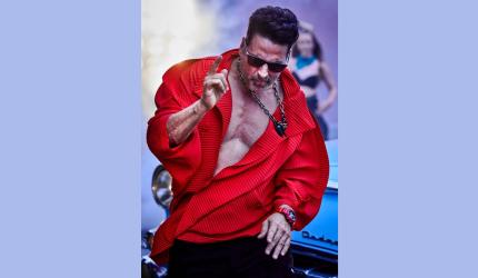 Akshay's Grand Gesture For Stuntmen