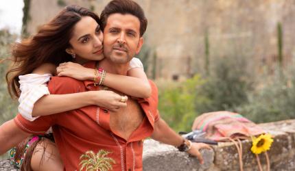 Like Kiara-Hrithik's Chemistry In War 2? VOTE!