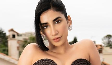 Cannes 2025: Like Parul's Hair Dress?