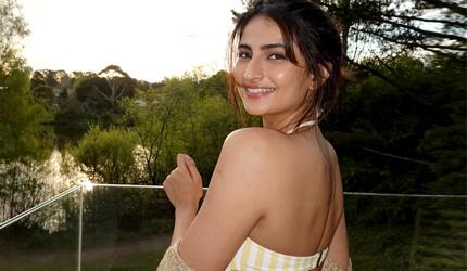 Palak, Sara, Sunny Serve Stunning Bikini Looks