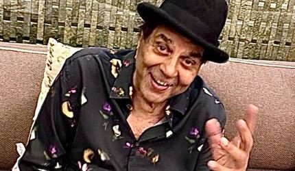 Dharmendra Discharged; To Be Treated At Home