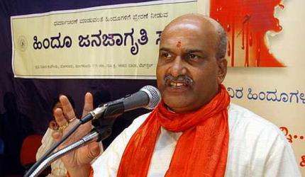 Muthalik breaks down, urges BJP to reverse decision