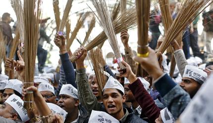 Day before counting, AAP offices abuzz with activity