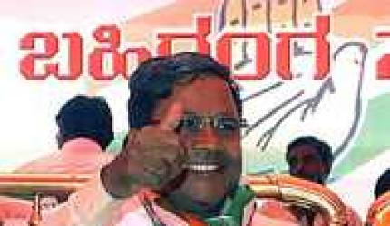 K'taka: Siddaramaiah inducts 28 ministers, keeps tainted away