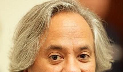 Sculptor Anish Kapoor compares Modi to Mugabe