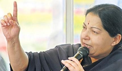 Jaya expels partyman who hinted at alliance with Modi