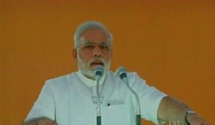 Modi calls for revolution to take country forward