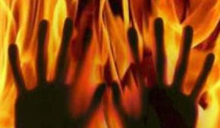 Man sets teenage girl on fire after mother's rebuke