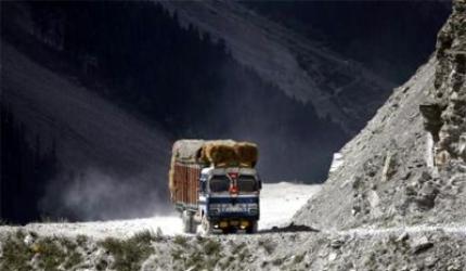 Srinagar-Leh Highway reopened for traffic