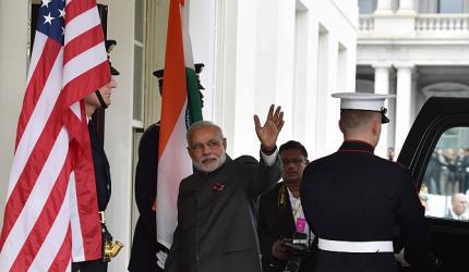 Modi holds crucial talks with Obama at White House