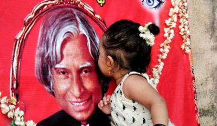 In tribute to Kalam, NASA names new bacteria after him