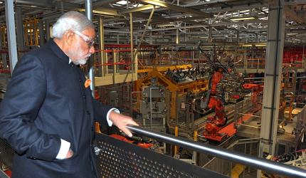 JLR Pauses Solihull Production on Part Shortage