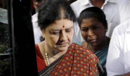 Chinnamma only person capable to lead party: Thambidurai bats for Sasikala