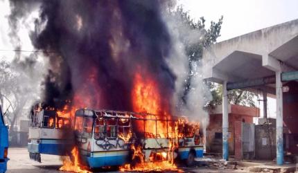 Jat agitation singes auto dealers in Rohtak 