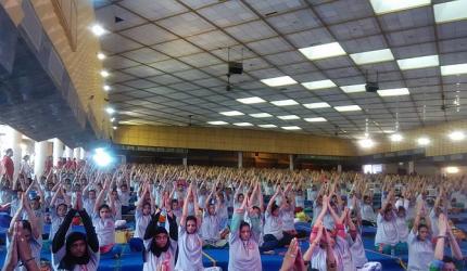 2,500 pregnant women set yoga record in Gujarat