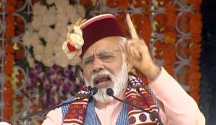 Modi sounds poll bugle in Himachal, says follow UP, U'khand and Delhi