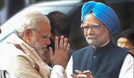 After handshake, Manmohan attacks Modi; why angry now, asks BJP